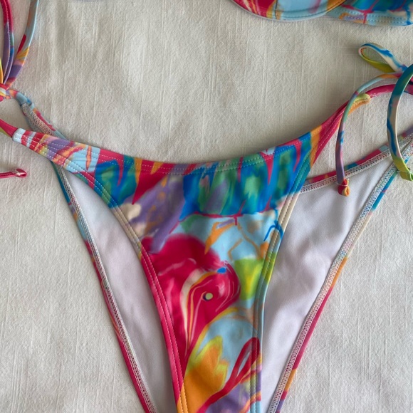 colorful marble swimsuit - Picture 2 of 2
